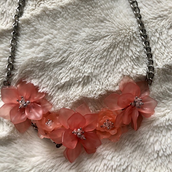 Floral Statement Necklace - Picture 1 of 5